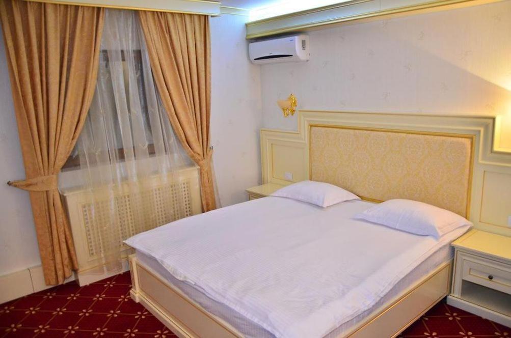 Cazare Plopii Fara Sot Iasi Exterior photo
