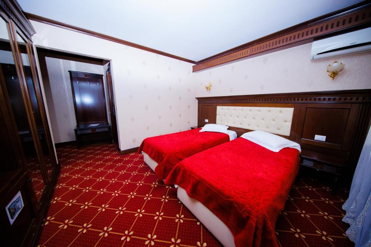 Cazare Plopii Fara Sot Iasi Exterior photo
