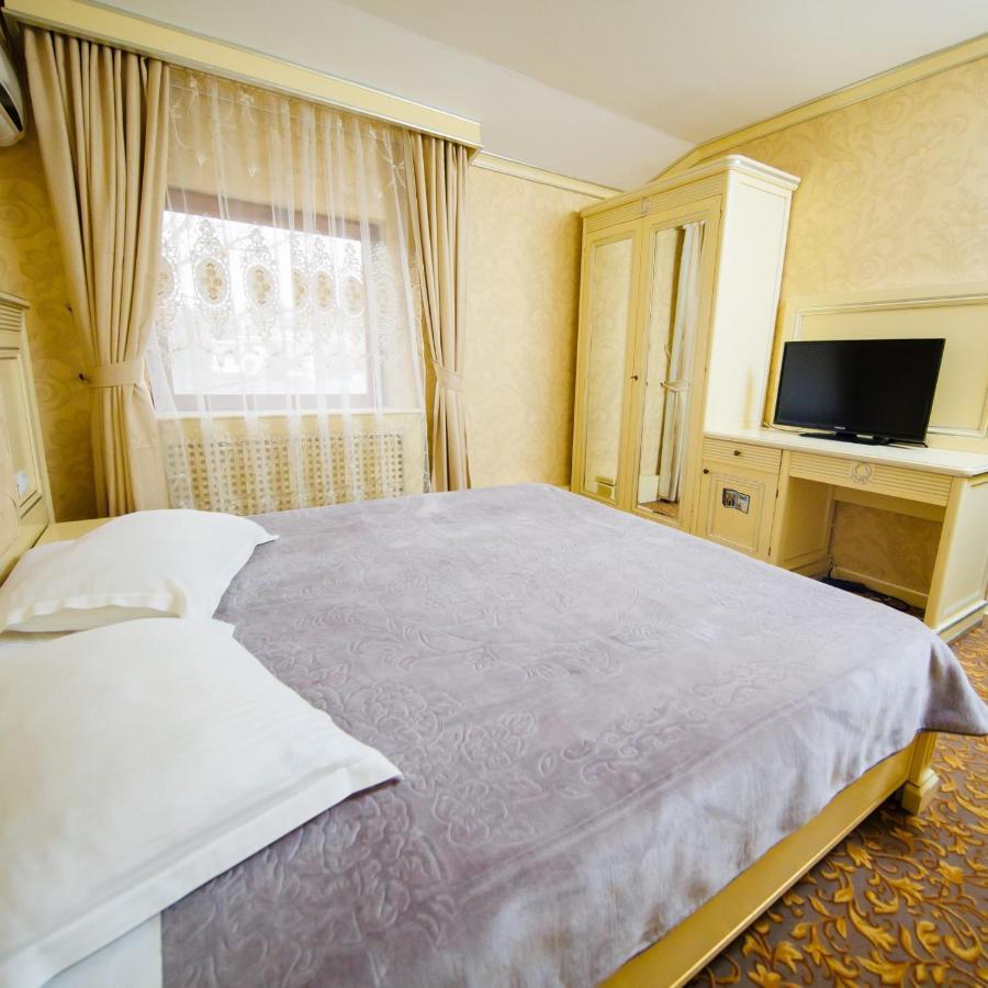 Cazare Plopii Fara Sot Iasi Exterior photo